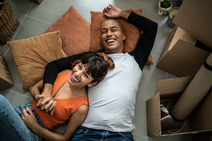 Dopamina, oxitocina, serotonina e endorfina: a dose de felicidade que o seu corpo precisa