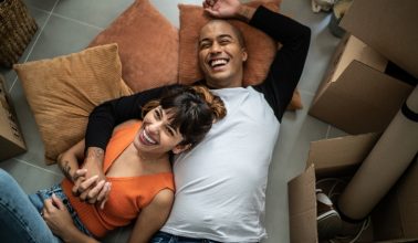 Dopamina, oxitocina, serotonina e endorfina: a dose de felicidade que o seu corpo precisa